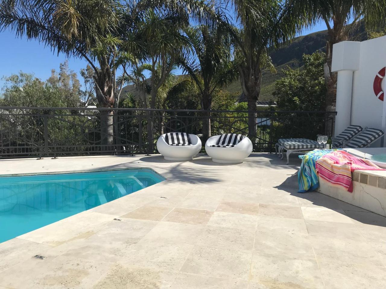 Francolin Manor Bed & Breakfast Hermanus Dış mekan fotoğraf